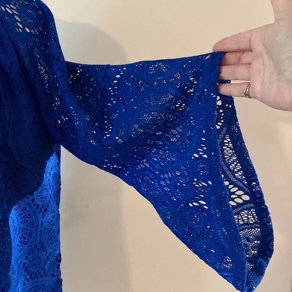 Tacera women’s crochet layer bell sleeve boho lace electric blue top, loose 1X - Picture 4 of 13